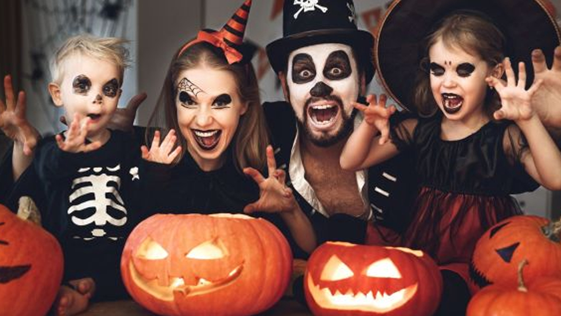 Last Minute Halloween Picks: Your Guide to Costume, Candies, Decorations and Much More